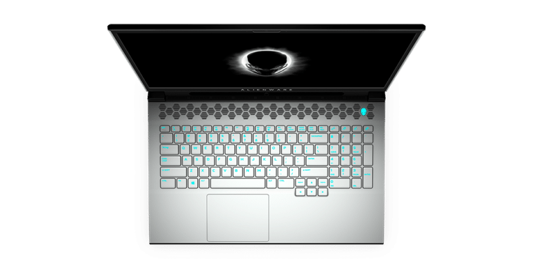 Alienware-m17-R3-laptop-4